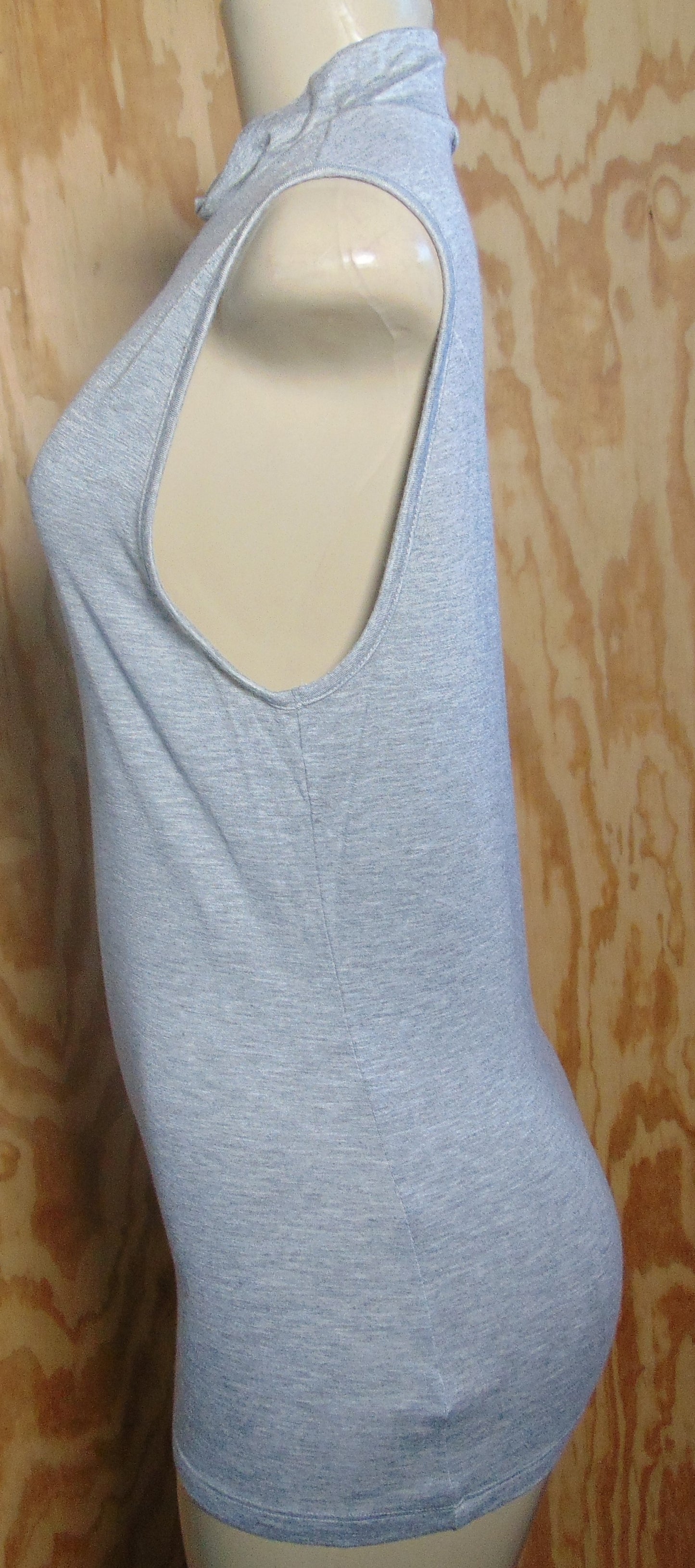 sleeveless tank