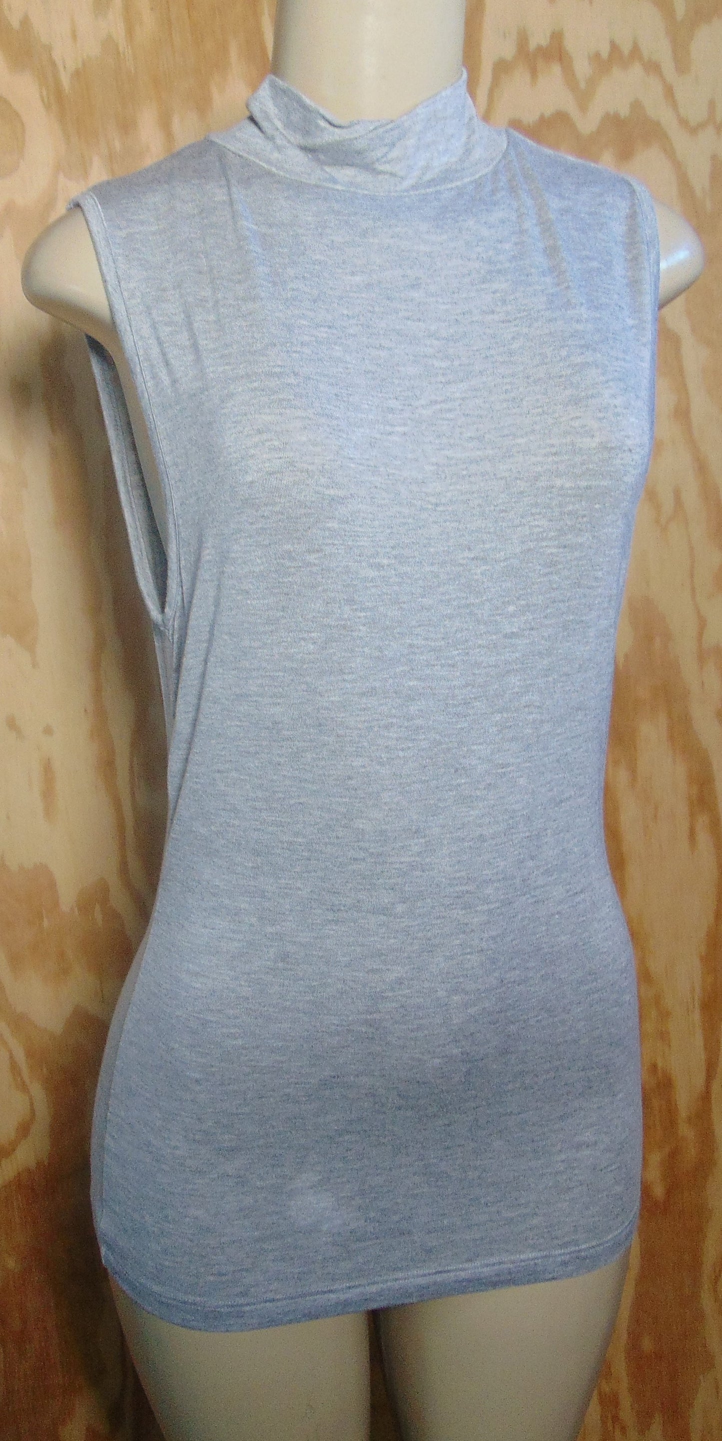 sleeveless tank