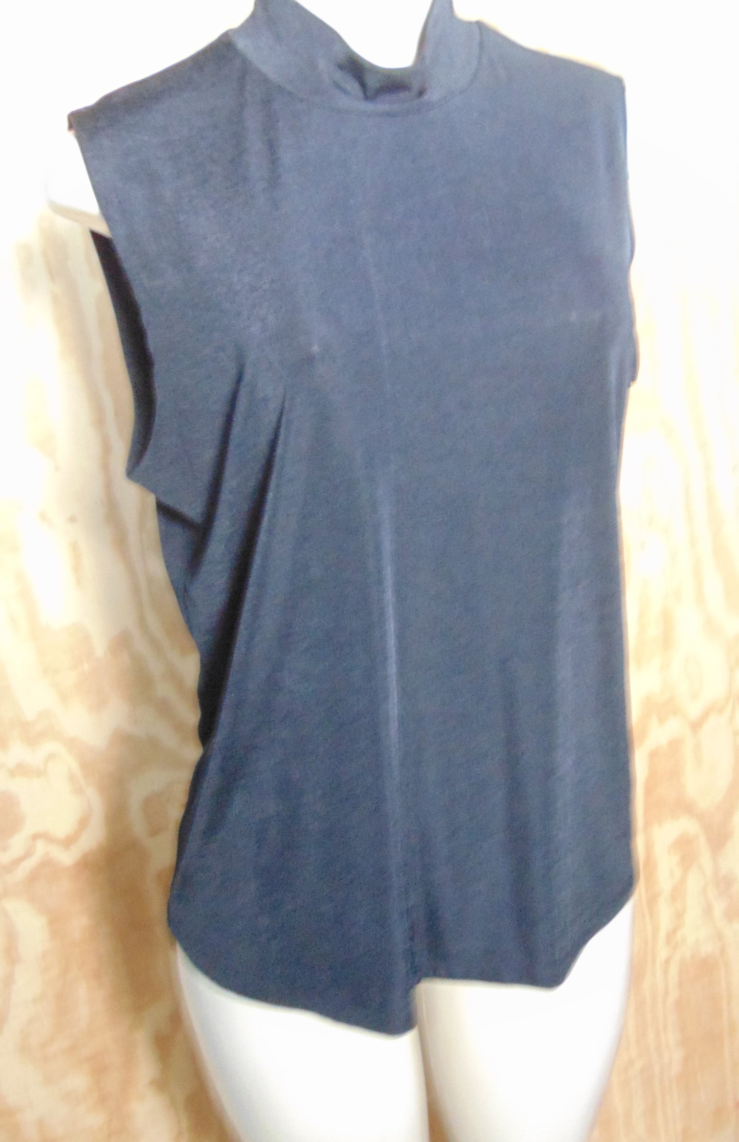 black mock neck sleeveless size M.