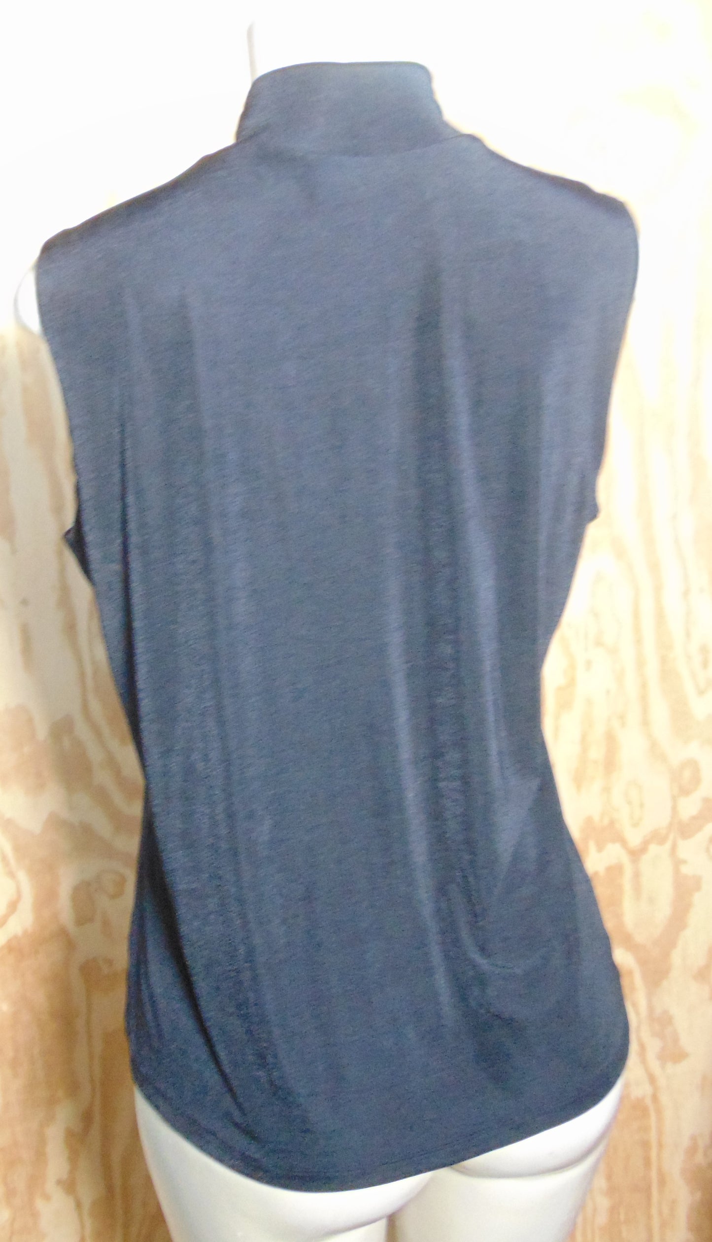 black mock neck sleeveless size M.