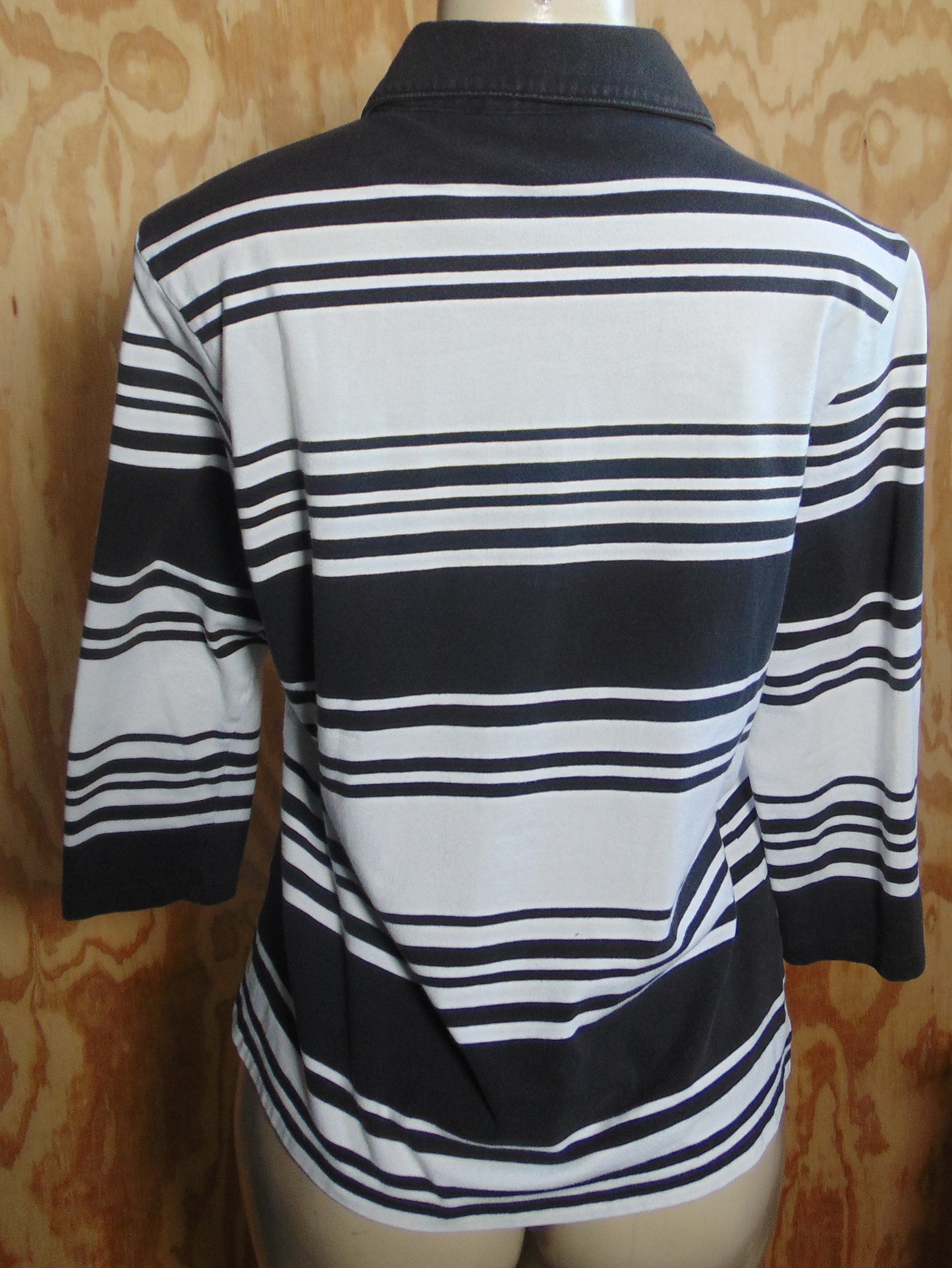 black and white strips t-shirt