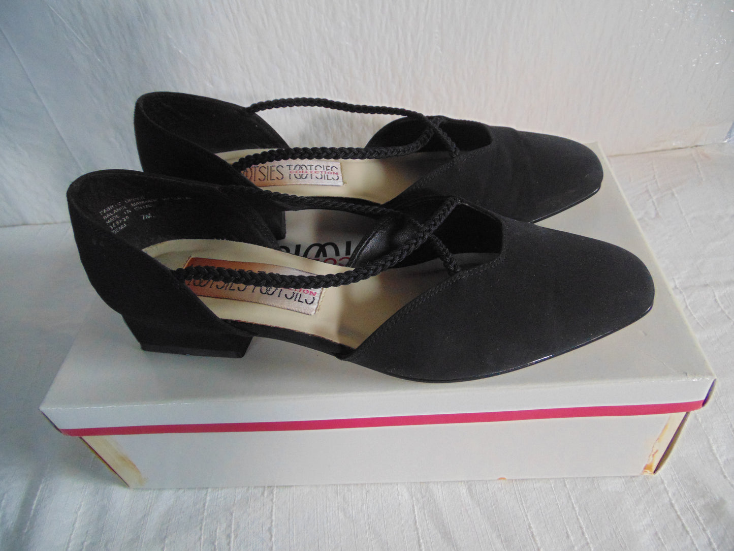 Mootsie Toostie Womens Black Fabric Shoes Size 7M