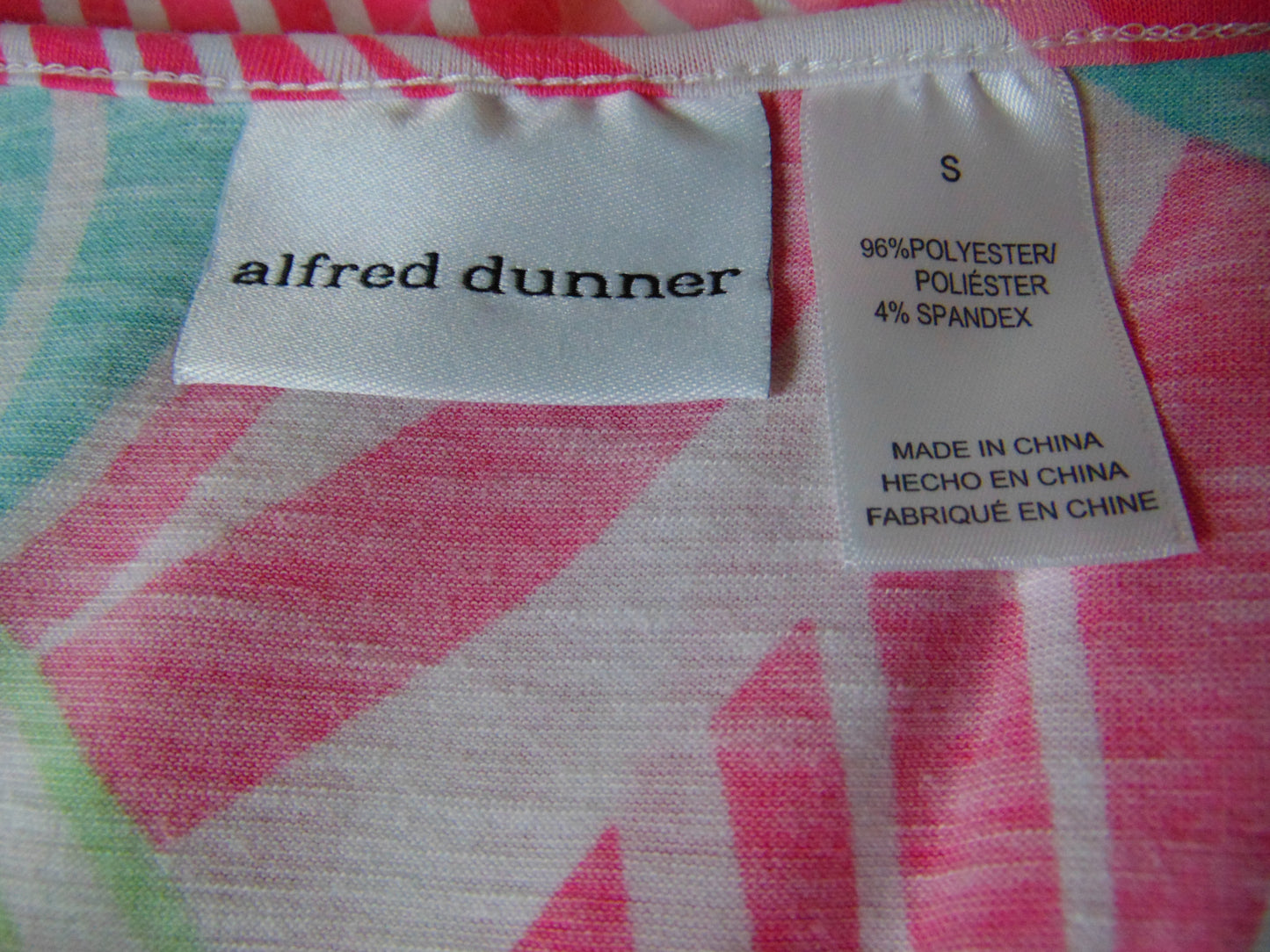 Alfred Dunner Floral Short Sleeves Tank Small