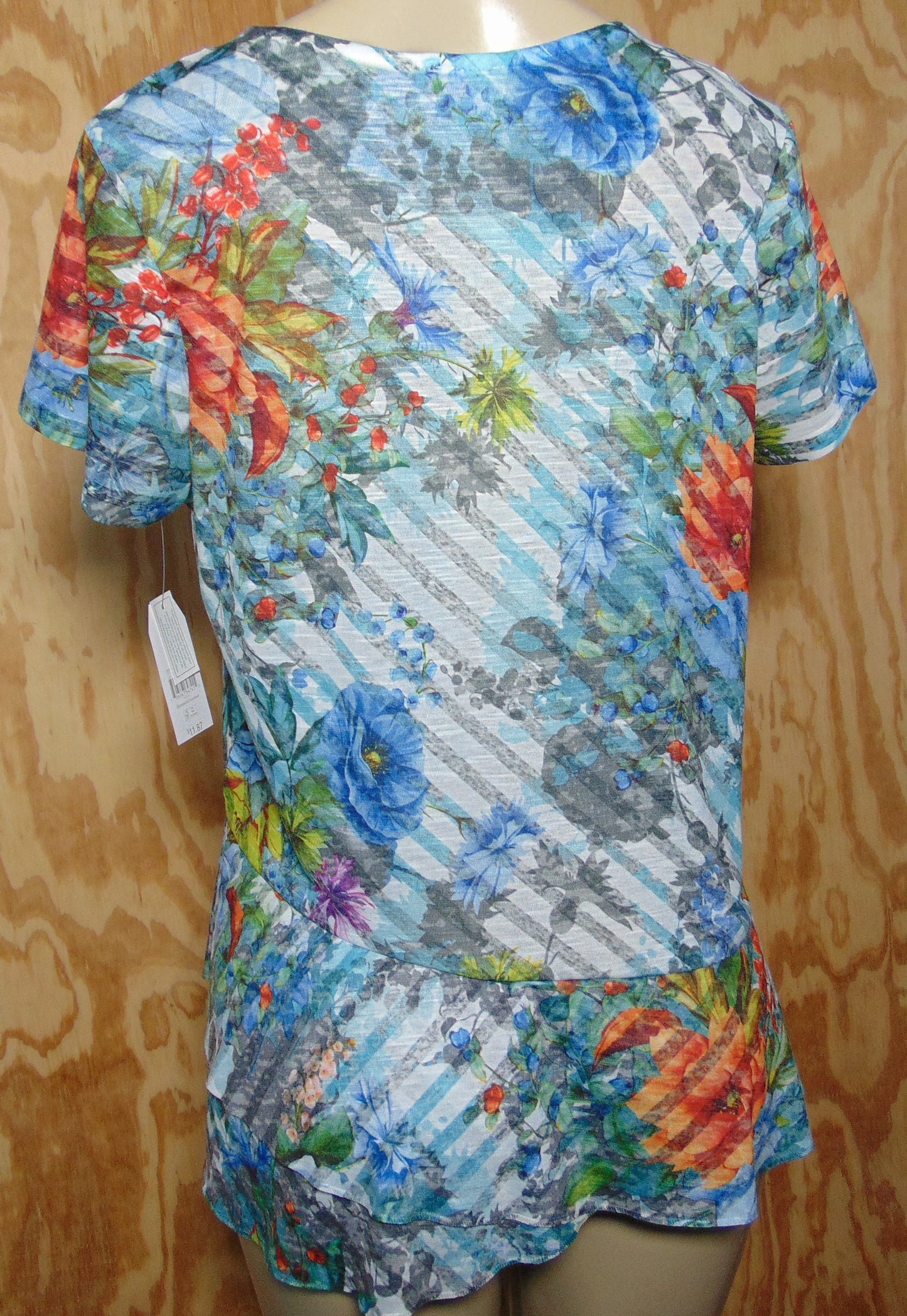 Time And Tru Multicolor Tank Short Sleeves Top Medium